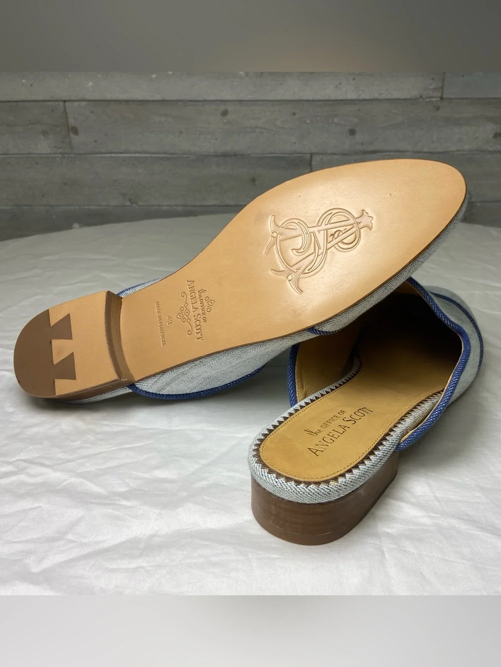 Angela Scott Light Blue Linen-Style Slip-On Mules with Navy Trim - Picture 4 of 4